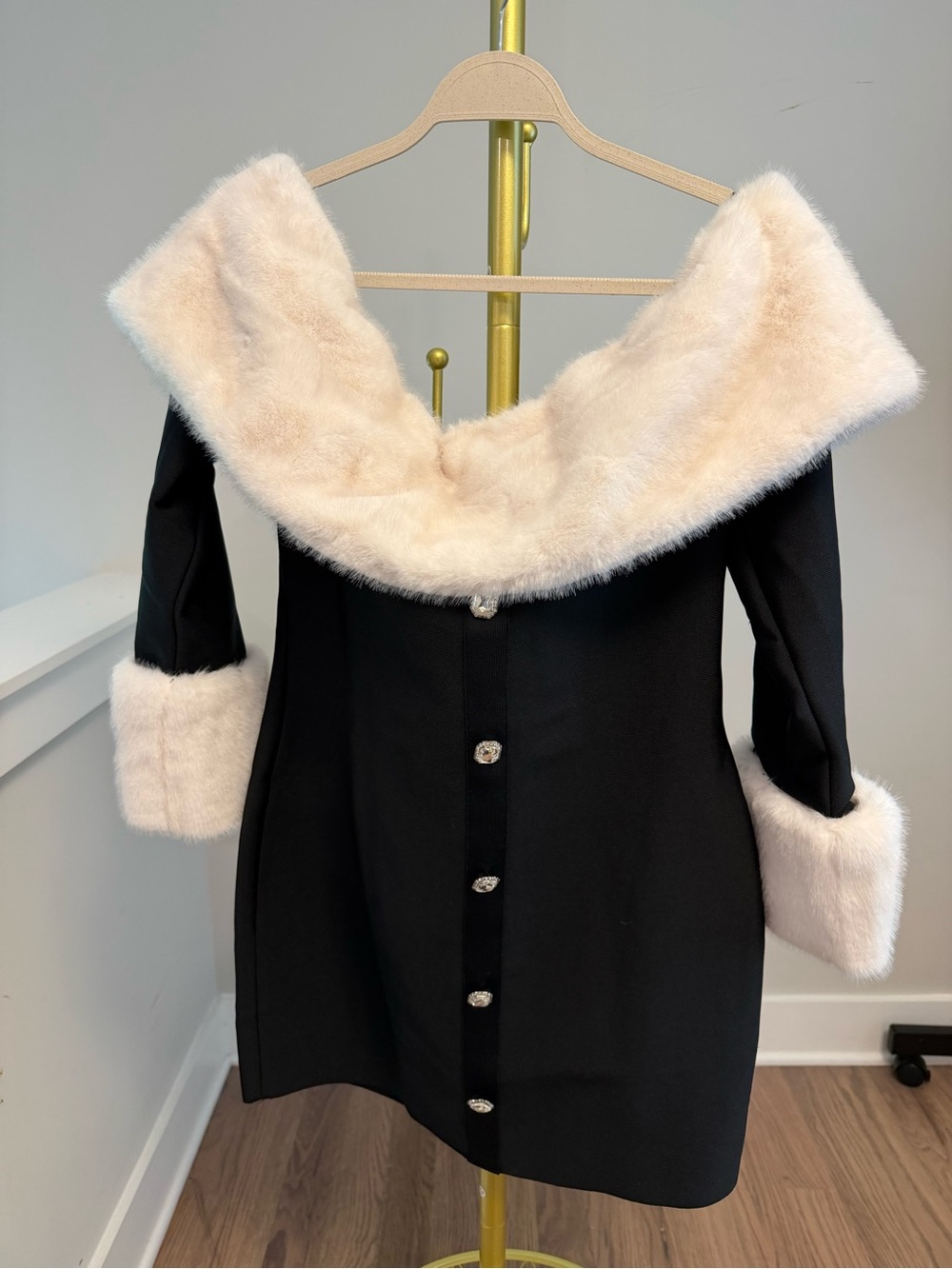 Fashion Nova Black Dress with Cream Faux-Fur Trim